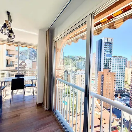 Seaviews Modern Levante